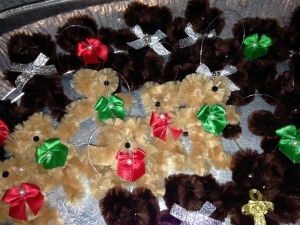 Pipe cleaner teddies